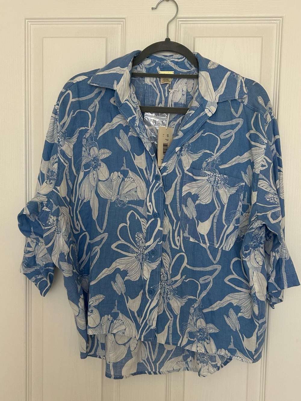 Lightweight Blue Floral Button-Front Top - travel